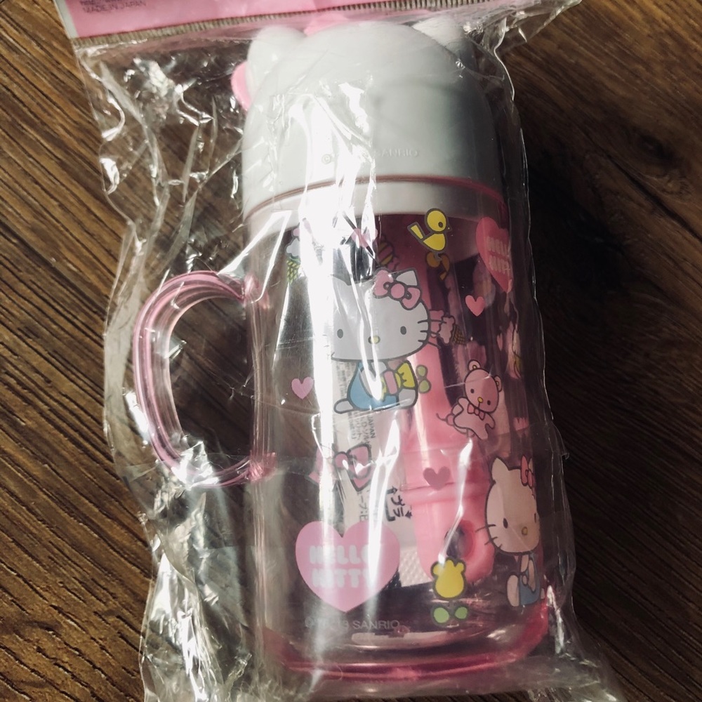 SANRIO-NWT Character Toothbrush Kit - Picture 10 of 16
